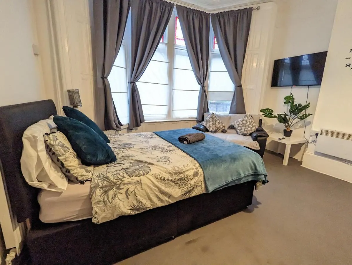 アパート 1 Bedroom Studio In A Supurb Area Of カーディフ