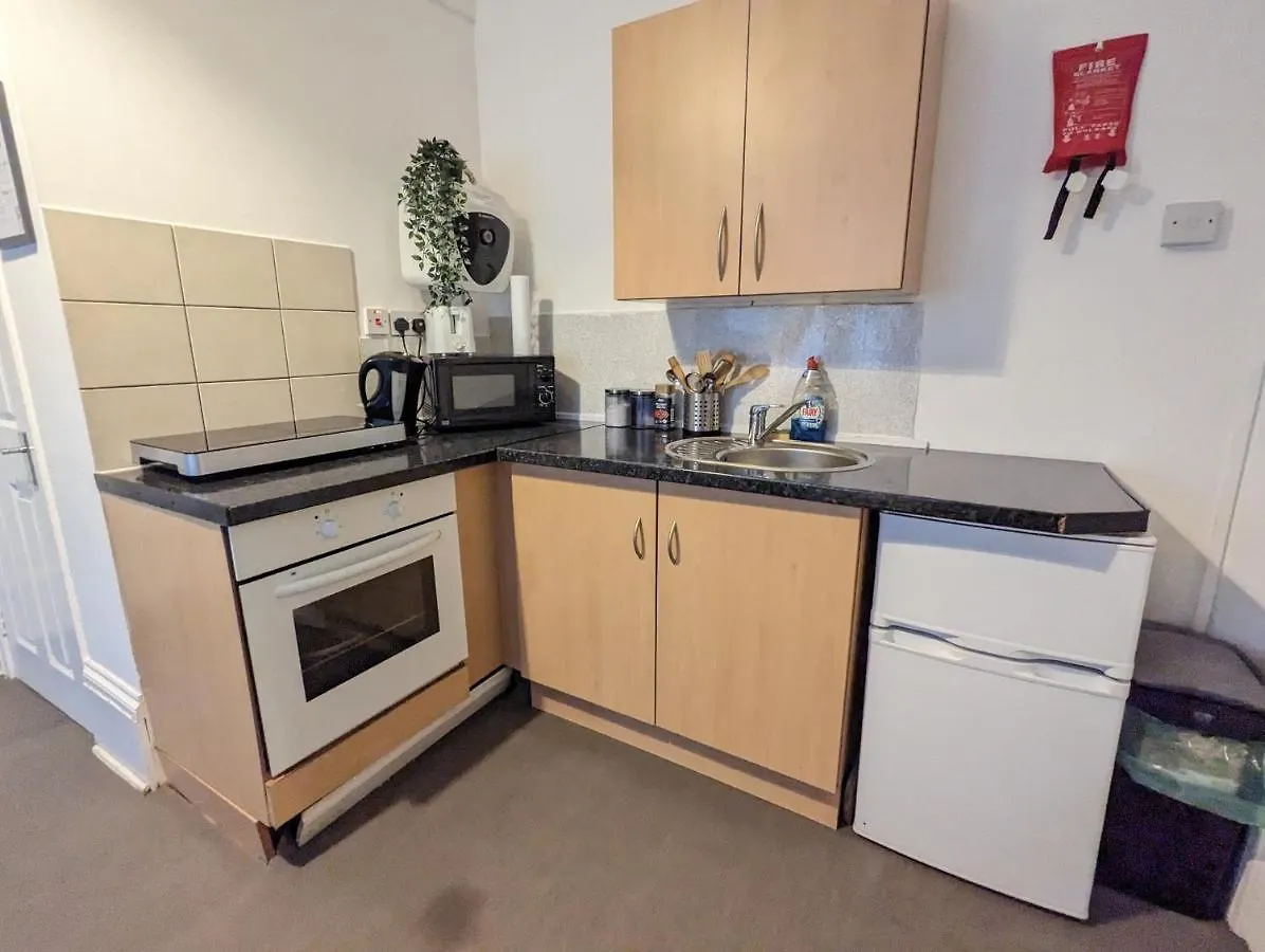1 Bedroom Studio In A Supurb Area Of カーディフ 0*,